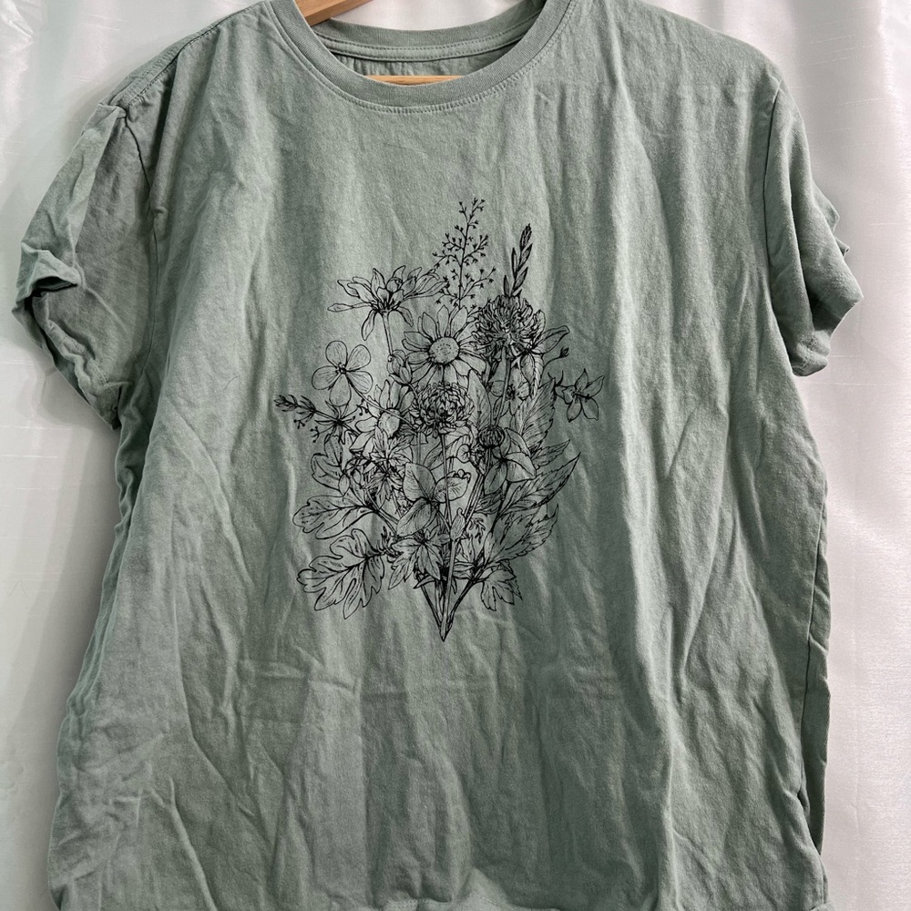 Floral Graphic Green T-Shirt